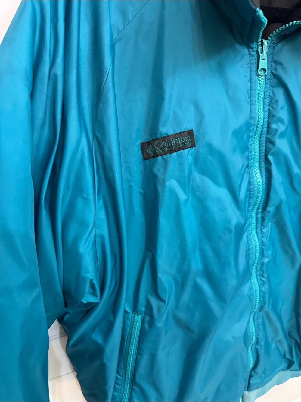 Vintage Columbia Men's or Women’sTeal and Black Reversible Puffy Zip Jacket size